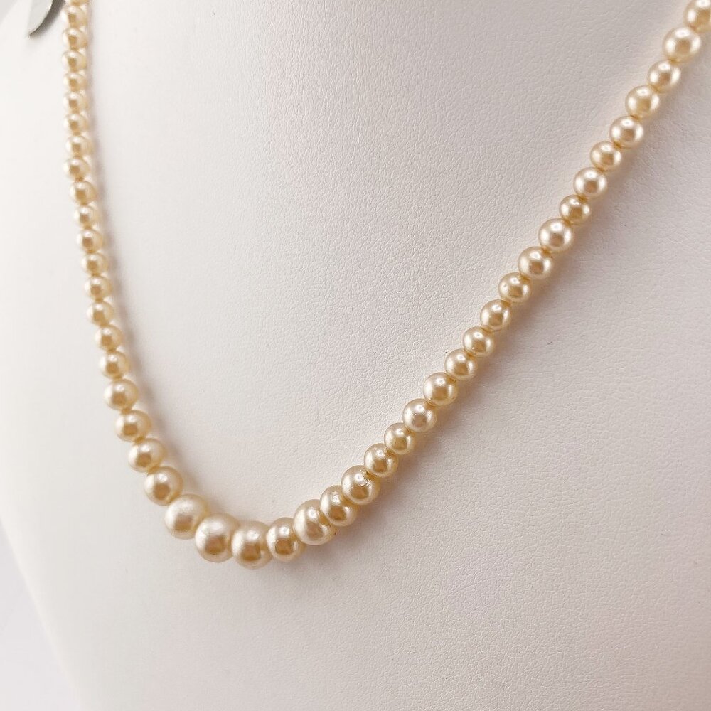 BALLERINA Vintage deadstock dark cream ivory graduated faux pearl necklace NWT - Picture 8 of 11